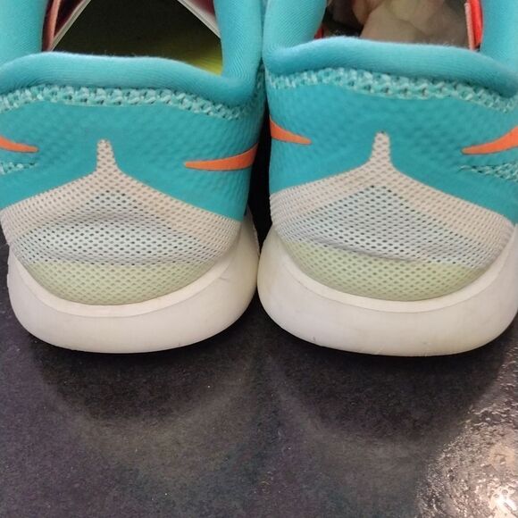 Nike sneakers  - Picture 3 of 5